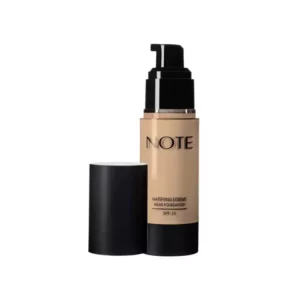 Note Mattifying Extreme Wear Foundation 01